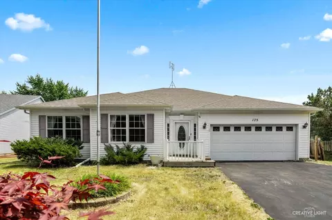 175 White Oak Dr, North Aurora, IL 60542