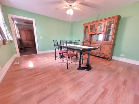 112 E Oliver St, Mansfield, IL 61854 photo 6