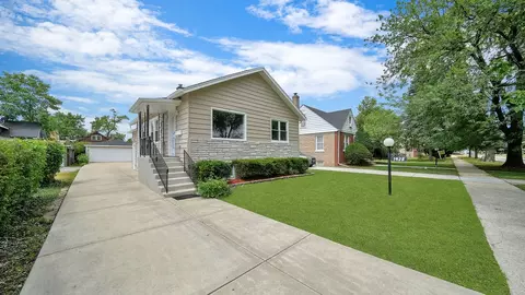 1428 S 21st Ave, Maywood, IL 60153