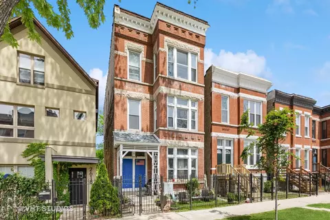 2616 W Crystal St, Chicago, IL 60622