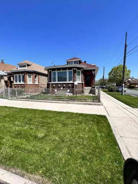 7259 S Claremont Ave, Chicago, IL 60636