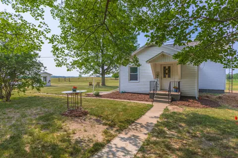 4841 N 1550 East Rd, Heyworth, IL 61745