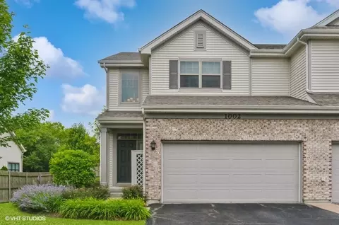 1002 N Auburn Ridge Dr, Palatine, IL 60067