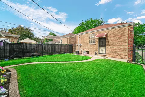 8101 S Artesian Ave, Chicago, IL 60652 photo 22