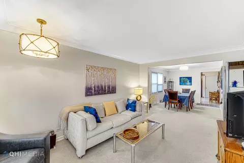 8101 S Artesian Ave, Chicago, IL 60652 photo 6