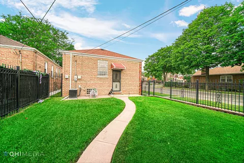 8101 S Artesian Ave, Chicago, IL 60652 photo 21