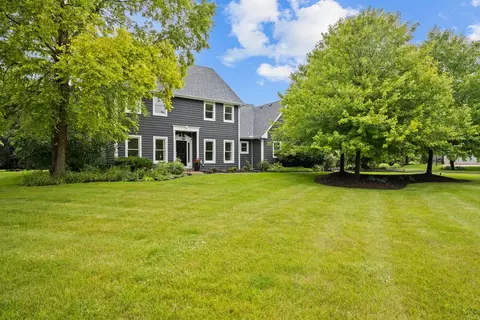 287 Farm Ct, Yorkville, IL 60560