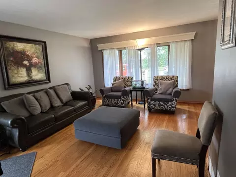 1712 N Maple St, Des Plaines, IL 60018 photo 7
