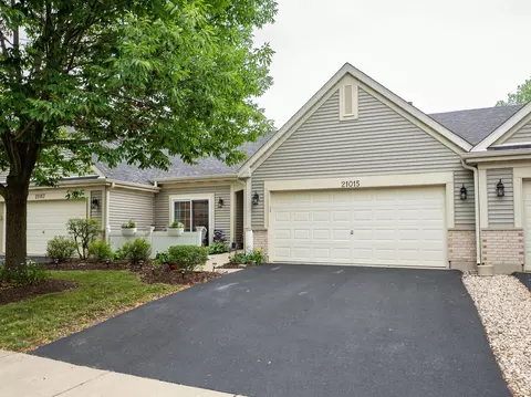 21015 W Braxton Ln, Plainfield, IL 60544