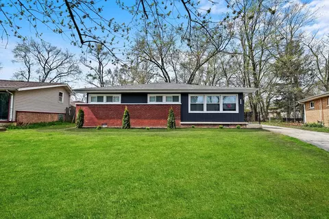 16132 Plymouth Dr, Markham, IL 60428
