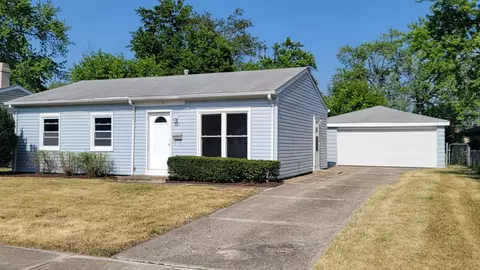 211 Fremont Ave, Romeoville, IL 60446