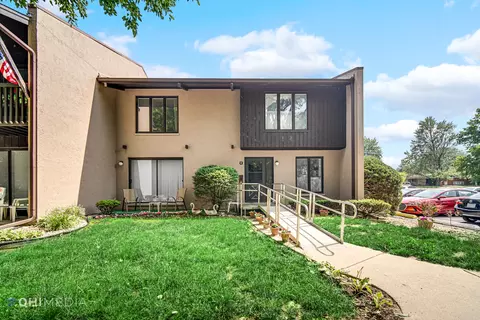 1000 Holbrook Rd #S, Homewood, IL 60430