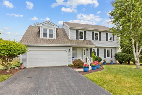 1064 S Raddant Rd, Batavia, IL 60510