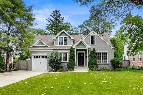 107 Indian Dr, Clarendon Hills, IL 60514