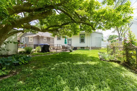 1402 E Jackson St, Bloomington, IL 61701 photo 26