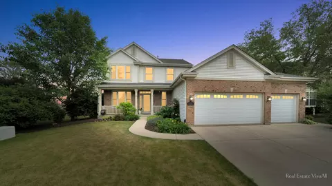 3601 Chadwick Ln, Lake In The Hills, IL 60156