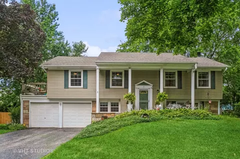 7 Bernard Ct, Buffalo Grove, IL 60089