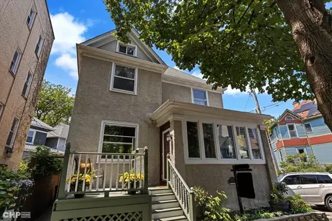 5712 N Magnolia Ave, Chicago, IL 60660