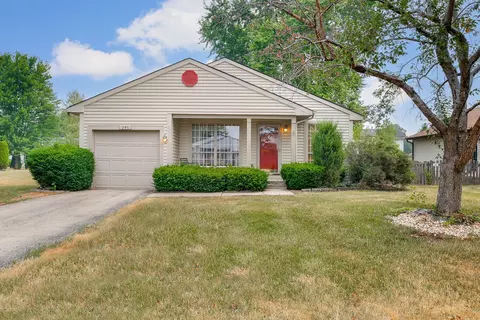 295 Westbrook Cir, Naperville, IL 60565
