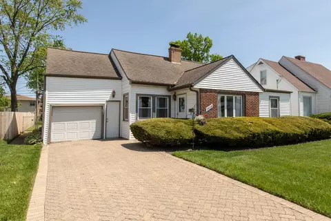 1015 N Clifton Ave, Park Ridge, IL 60068