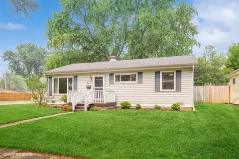 426 N 3rd Ave, Villa Park, IL 60181