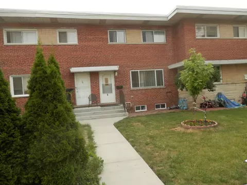 8 E Judith Ann Dr, Mount Prospect, IL 60056