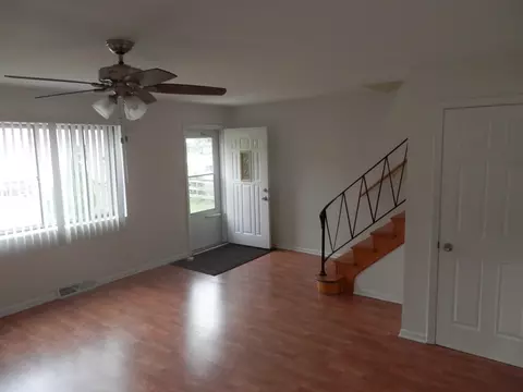 8 E Judith Ann Dr, Mount Prospect, IL 60056 photo 8