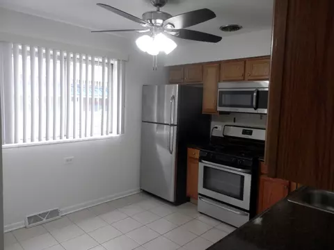 8 E Judith Ann Dr, Mount Prospect, IL 60056 photo 10