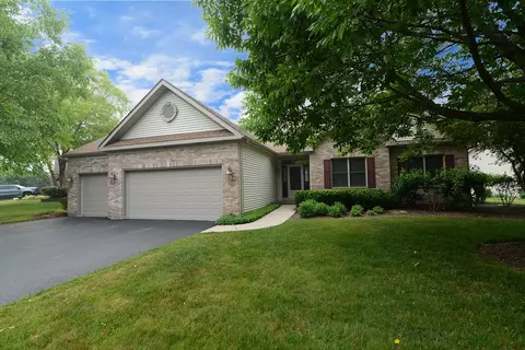850 Woodland Dr, Antioch, IL 60002