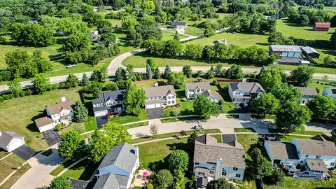 910 Limerick Ln, Mchenry, IL 60050 photo 53
