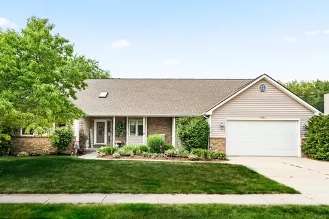 3335 Meadow Trl W, Dekalb, IL 60115