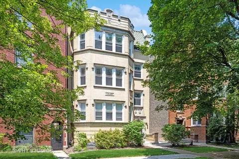 2052 W Farragut Ave #3, Chicago, IL 60625