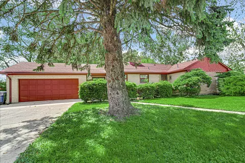 8200 Leclaire Ave, Burbank, IL 60459