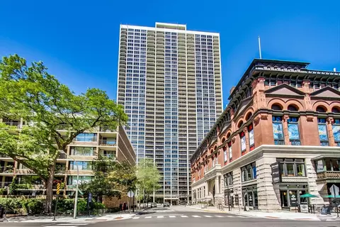 1560 N Sandburg Ter #503J, Chicago, IL 60610