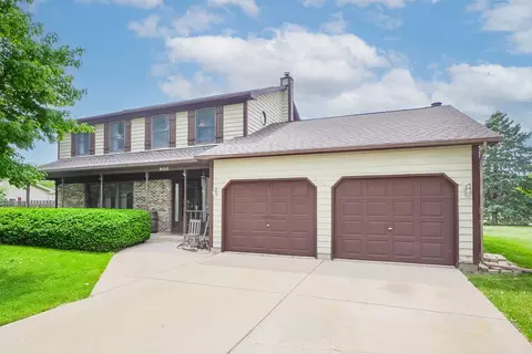 805 Karen Rd, Sandwich, IL 60548