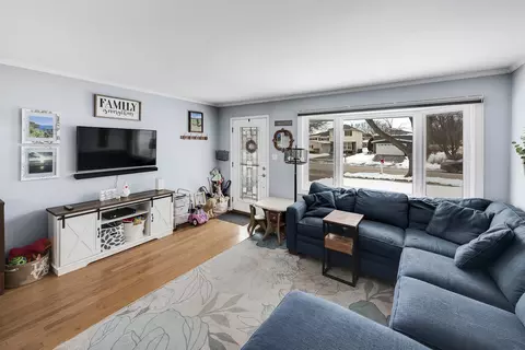 1520 Elm St, Wheaton, IL 60189 photo 8