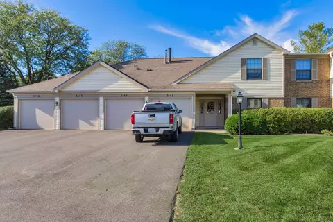 5144 Coventry Ln #9-B-1, Gurnee, IL 60031