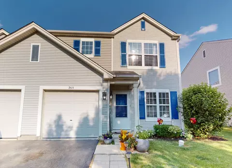 265 W Savannah Dr, Romeoville, IL 60446