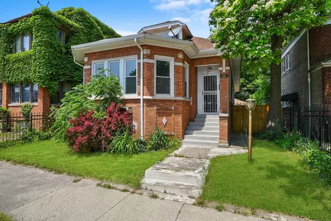 1220 E 71st Pl, Chicago, IL 60619 photo 3