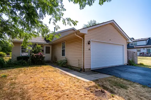 1335 Elder Dr, Aurora, IL 60506 photo 2
