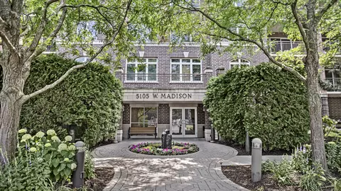 5105 Madison St #411, Skokie, IL 60077