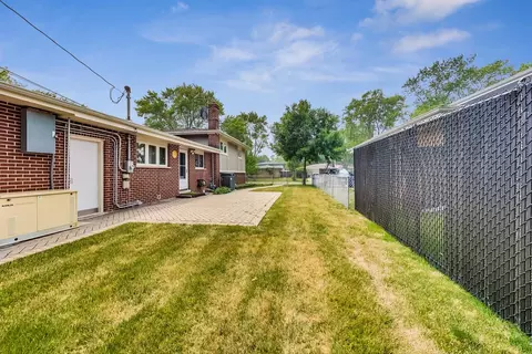 130 Westmere Rd, Des Plaines, IL 60016 photo 39
