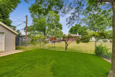 130 Westmere Rd, Des Plaines, IL 60016 photo 36