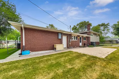 130 Westmere Rd, Des Plaines, IL 60016 photo 32