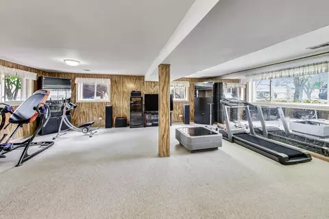 130 Westmere Rd, Des Plaines, IL 60016 photo 22