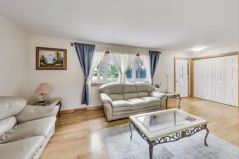 130 Westmere Rd, Des Plaines, IL 60016 photo 11