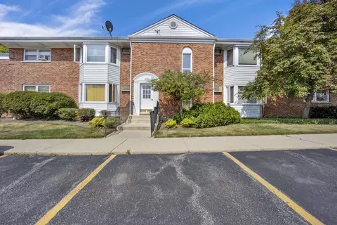 518 W Miner St #1J, Arlington Heights, IL 60005
