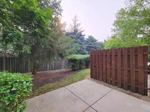 2283 Briar Ct, Hoffman Estates, IL 60169 photo 24