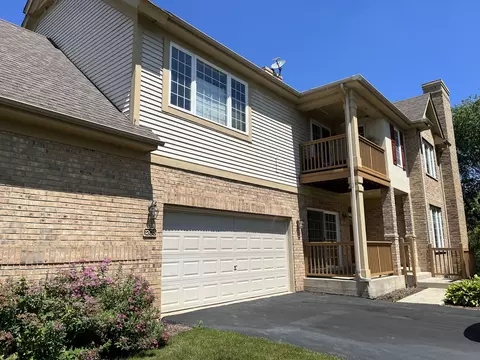 1205 Spyglass Cir, Palos Heights, IL 60463