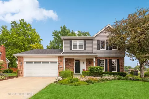 10 S341 Suffield Dr, Downers Grove, IL 60516